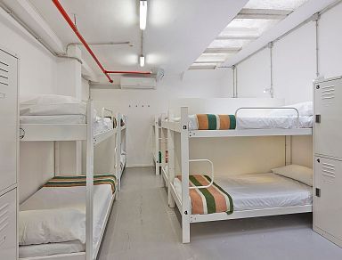 Habitació compartida mixta 6 persones