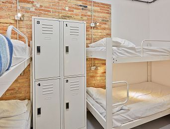 Gemischtes Mehrbettzimmer für 8 Personen